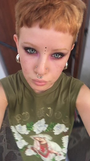 Un po’ a caso, ma l’importante è la traccia! 🔝🌈#tekno #23 #tek #hardcore #rave #makeup #redhair #girl #teknogirl