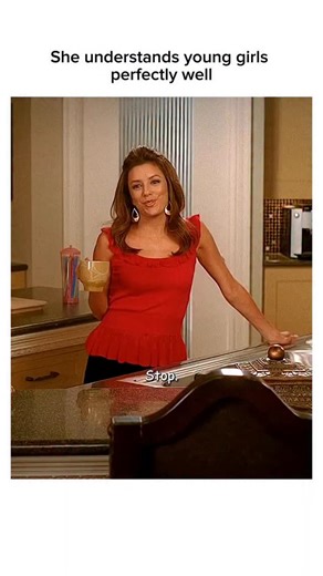 Virality Community on Instagram: "Desperate Housewives looks like a light suburban drama at first, but it quickly reveals itself as a clever mix of mystery, dark humor, and character-driven storytelling. Set on the seemingly perfect Wisteria Lane, the series follows four women whose polished lives hide secrets involving betrayal, crime, and unexpected choices. What makes it stand out is how ordinary problems—marriage, parenting, friendship—are woven together with suspenseful storylines that keep