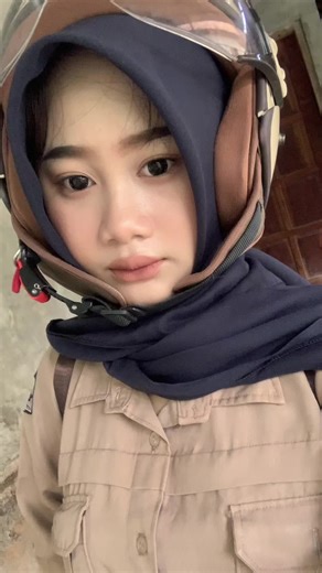 Tanya Kenapa Muka Ku Melas?