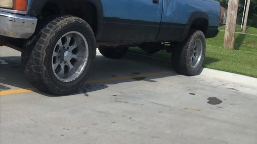 Chevy K2500 Pickup Truck Showcase