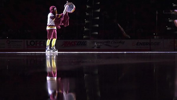 UMD hockey's Maroon Loon returns to the ice