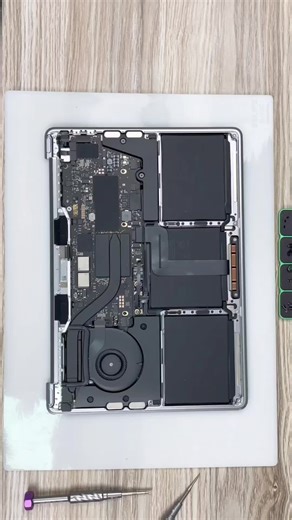 MacBook Pro Display Replacement Guide for Users