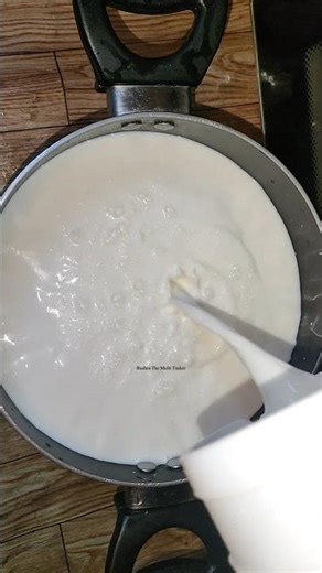 Homemade Danedar Khoya recipe by Bushra the multi tasker - Khoya benane ka tariqa