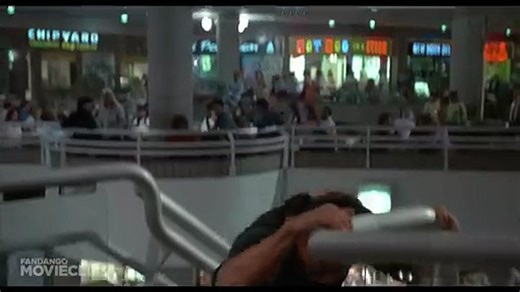 Commando (1985) - Mall Brawl | Movieclips - video Dailymotion