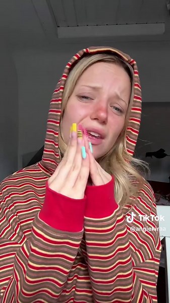 ich muss unbedingt alte bilder von mir finden um euch zu zeigennnn