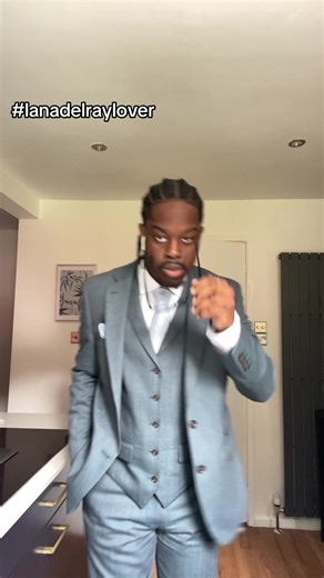 Stylish Graduation Outfit Ideas for Tall Graduates