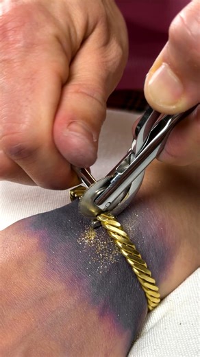 CRAFTER DUCK on Instagram: "Removed Her Gold Bracelet and Made a New One"