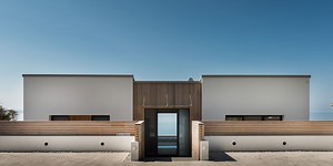 This stylish coastal property in Cornwall is the perfect place for a staycation