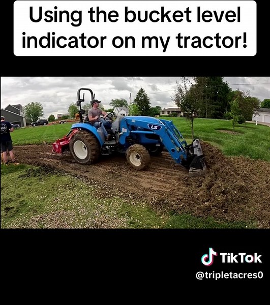 Enhance Dirt Work with a Bucket Level Indicator
