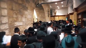 Watch V'shavu Banim by Mosdos kever Rachel feat. Eli Gorelick . . . . . . . . . . . . . . . . . . . . . . . #childsinger #childsinging #choir #choirsinging #kidssinging #childrenschoir #boysinger #beautiful #מוזיקה | Jewish Music Only