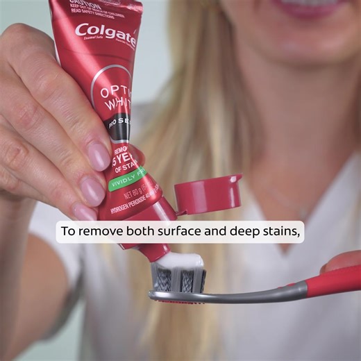 Hydrogen Peroxide = Whitening That Works. There's a reason it's the same ingredient dentists use! ✨ | Colgate Australia and New Zealand