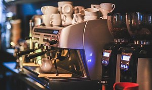 How Many Amps Does a Coffee Maker Use? - Detailed Answer