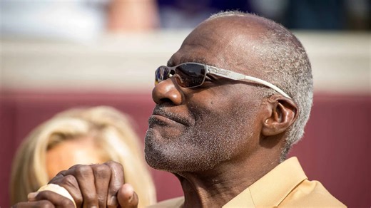 Vikings legend Alan Page upset after false claim about ICE protest