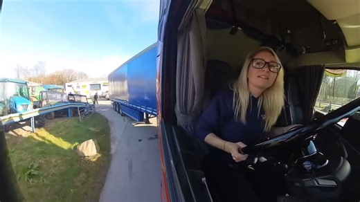 I hauled thatch roofing and struggled to park