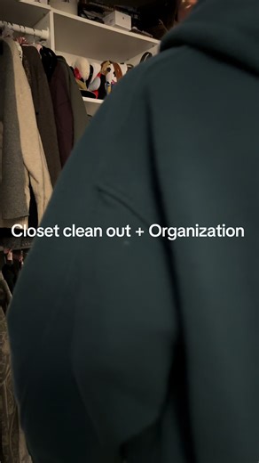Closet Clean Out: Embrace Calm with Smart Organization