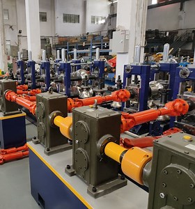 [Hot Item] Stainless Steel Pipe Making Machine Clothesline Steel Pipe Manufacturing Production Molding Equipment /Tube Welding Machine