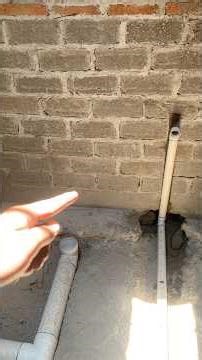 Considera estas medidas al instalar el sistema de drenaje de un baño..