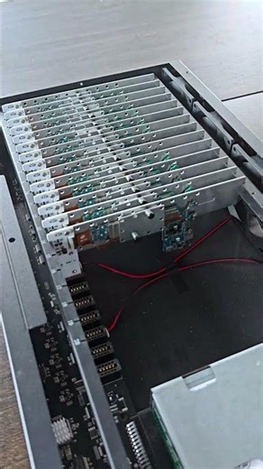 #YouTube #tiktok #Instagram One device contains 20 mobile phones plus free group control software