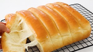Never seen such fluffy bread made with condensed milk! Soft as clouds! Extremely easy and delicious - Taste Life