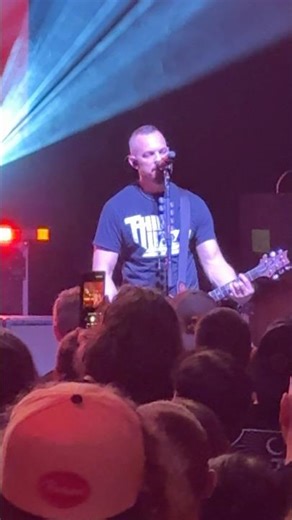 Alter Bridge “Burn It Down” live @ Fillmore Detroit MI May 2026 ‪@joeEbravo‬