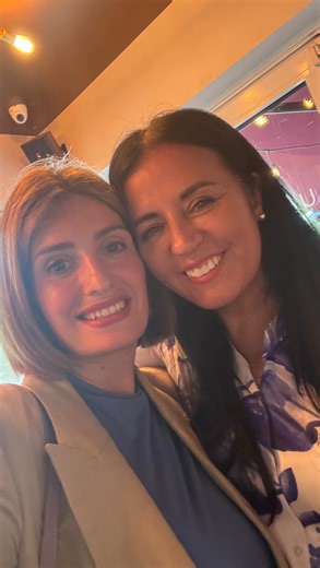 Vana Nazarian on Instagram: "Je me sens profondément reconnaissante et touchée — 7 226 électeurs ont choisi de renouveler mon mandat de conseillère de ville pour un autre quatre ans. Cette victoire est la nôtre — merci à ma famille pour son amour et son soutien infinis, à ma communauté, à nos formidables bénévoles, à notre équipe de campagne dévouée, à nos partisans et même aux indécis qui ont choisi d’y croire. Du fond du cœur, merci. 💙 Un immense merci à Soraya Martinez Ferrada, dont la visio