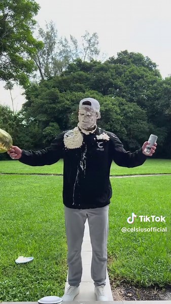 🎉 Celebrating 5 MILLION with a giveaway for 5 Grand Prize Winners!!! 🎉 5 additonal winners will receive 5 cases of CELSIUS! How to enter: 1. Must be following @celsiusofficial 2. Like & save this post & 3. Tag your plus one you’d bring to an event (unlimited entries) Giveaway ends September 30th at 11:59 PM EST. The winners will be notified via DM to claim prizes. (Must be 18 and a US resident to enter) Good luck!