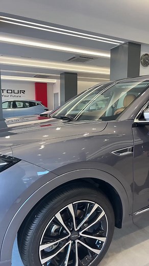 Driving Experience at B-Ring Road Sana Signals | Oasis Cars Qatar