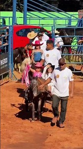FIRST TIME AT THE RODEO 😱 #vlog #baby #rodeo