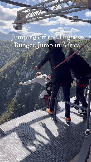 6.3K views · 98 reactions | Confronting your fears can be a truly empowering choice! So, what’s the plan for this fabulous Friday? Let’s make it an extraordinary one!  | Bloukrans Bungy | Facebook