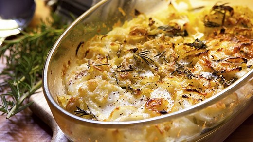 Recette Gratin de pommes de terre aux oignons