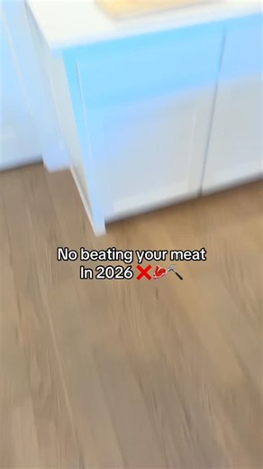 1.4K views | Make every bite juicy and tender  This meat tenderizer softens meat fast and helps seasonings soak right in!  Comment ‘tender’ for the link #homeessentials #kitchengadgets #homechef #cooksmart #bbqtools | hotdealswizard | Facebook