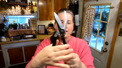 Belkin Magnetic Wireless Charging Pad Qi2 15W w/Kickstand - MagSafe-Compatible Qi2-Certified Wireless Charger for iPhone 17 Series, Samsung Galaxy S25 Series, AirPods (No PSU) - Black