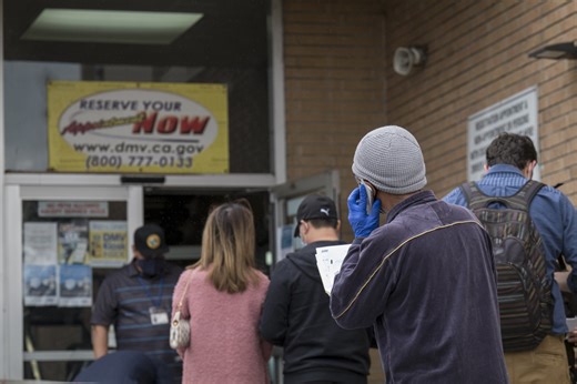DMV says 325,000 Californians have to replace their REAL ID amid software issue