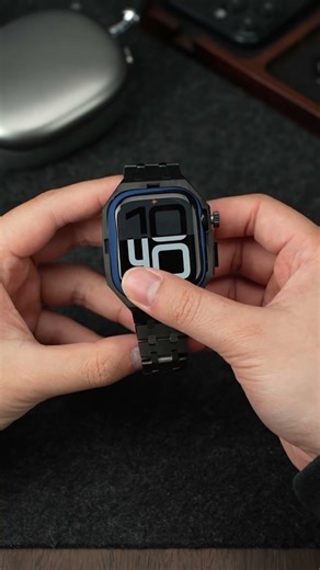 POV: Your sport watch deserves a metal makeover. #appplewatchseries5 #applewatch