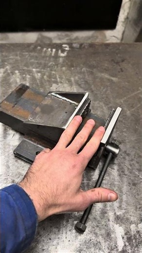 Small metal vise