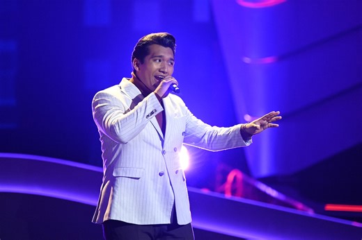 19-Year-Old Lucas Beltran Somehow Has Elvis’ Hair & Frank Sinatra's Voice