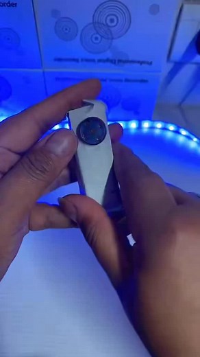 Cámara espía wi fi, Síguenos y pide tu catálogo de Cámaras espía tenemos muchos modelos #gps #camera #camaras #gpsespía #camaraespia #camaraespia #espiar #espias #espia #camarasecreta #camaraoculta #cargadorespia #lima #peru #camaras #wireless #safe #cameracontrol #goodthings #Monitor #camaraswifi #Bolivia #camera #seguridad #casa #negocio #videovigilancia #camaraswifi #camarasdeseguridad | Mundo De Cámaras Espias Importaciones Denuvac