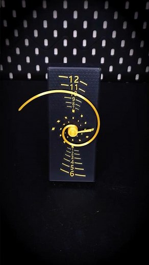 3D printed Mesmerizing Spiral Clock