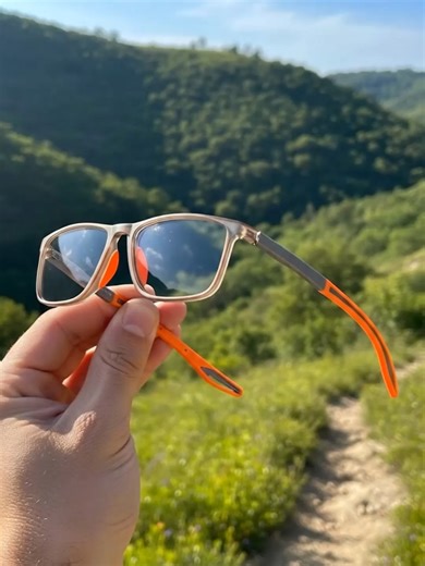 “Traditional reading glasses are outdated! Check out these glasses—they’ll really impress you!” “They don’t just meet all your vision needs—they adjust automatically, giving you clear vision all day long.”#readingglasses