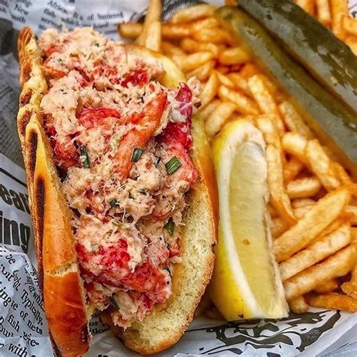 Are your tastebuds ready? Street Eats Market is back at STC! 🎉🎉🎉 Join us again this summer for a jam-packed season of local eats and events every weekend with free parking. 📅 Fridays - Sundays from 12 PM - 8 PM.⁣ 📍Located at 500 Progress Ave. Near Best Buy. For a list of participating vendors, please visit the link in our bio.⁣ . . . . . . . #ScarboroughTownCentre #STC #StreetEatsMarket #LocalEats #torontofoodie #scarboroughfoodie #outdoordining #foodtrucks #takeout | Scarborough Town Centr