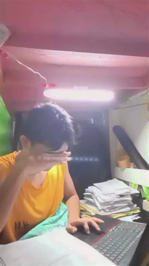 Balancing Work and Study: A Teacher Intern's Struggle