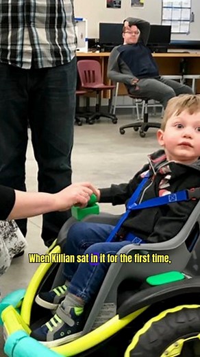 High school kids built a robotic wheelchair for a 2 year old disabled child. | The Fishful Thinking