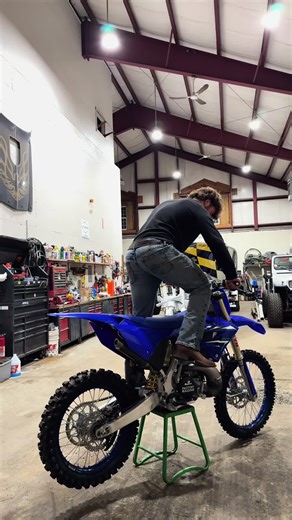 YZ250 Dirt Bike Review and Highlights