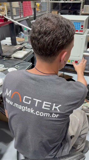 Enquanto muitos terceirizam, a MagTek fabrica!