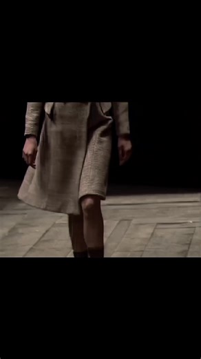 Alexander McQueen Fall Winter 2006 Models Showcase