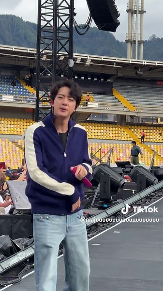 Jin de BTS en Soundcheck en Bogotá D2 | Momentos en Colombia