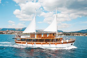 Croatia Island Sail Trip | Croatia Sailing Tour | Contiki CA