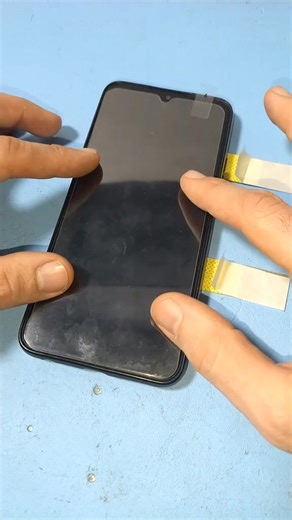 How to install a tempered glass screen protector on your phone without bubbles #diy #phone #screen #protector #tips #tricks | Kruger Construction | Facebook