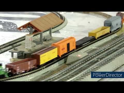 N Scale Micro-Trains Line Southern Pacific 33' Twin Bay Hopper Car Product Review