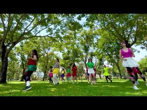 Line dance - Happy song